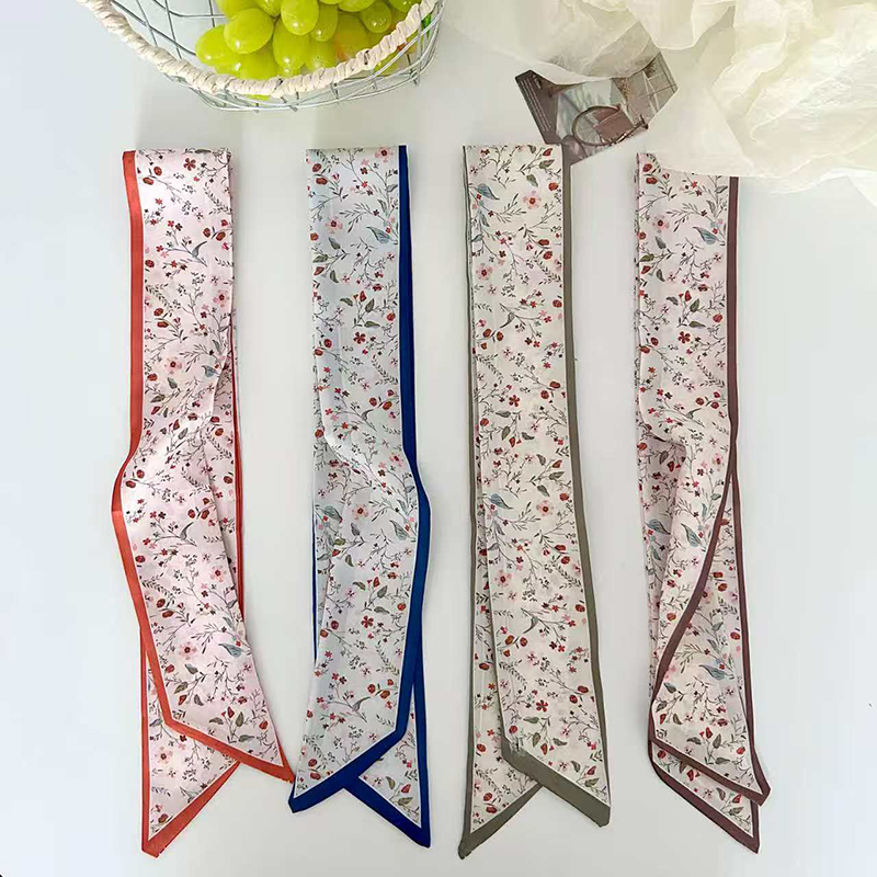 Vintage Fashion Rings - Nouveauté 2026 : Foulard en satin