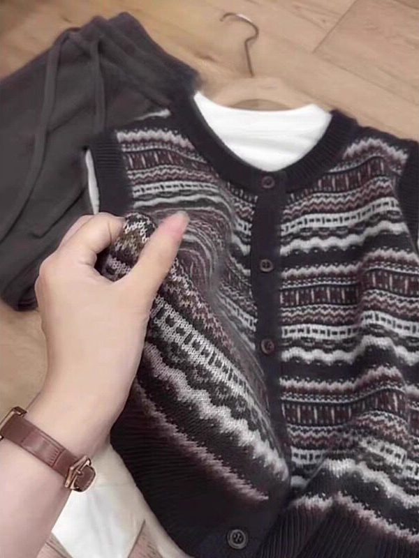 Vintage Fashion Faire - Gilet cardigan ouvert à col rond