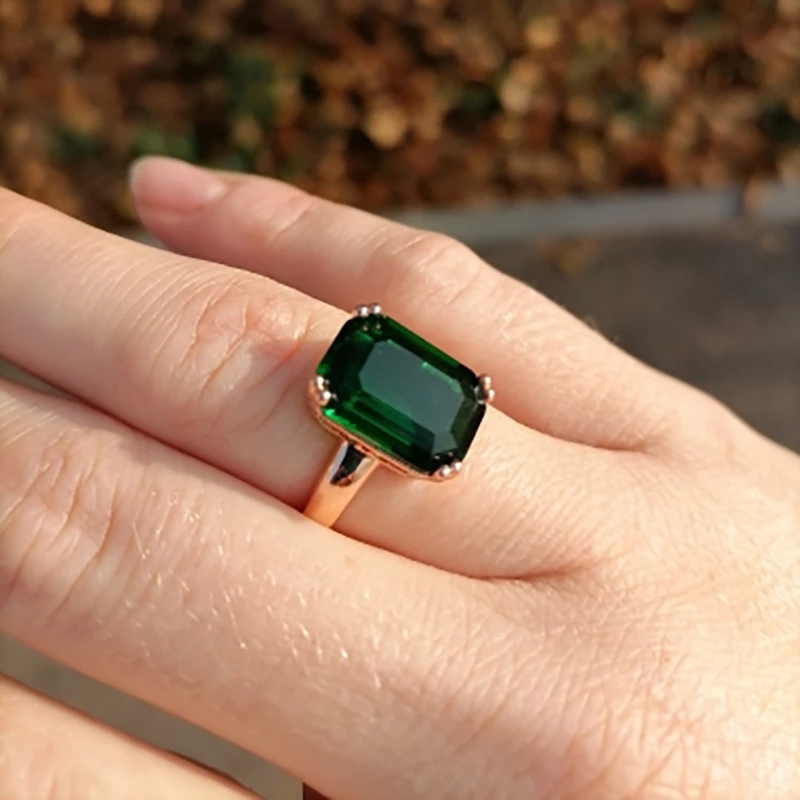 Vintage Fashion Faire - Bague Double octogonale en cristal vert