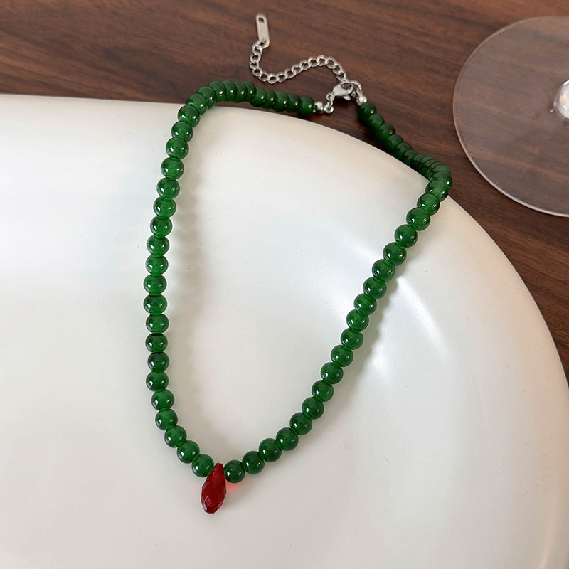 Vintage Fashion Faire - Collier vintage de perles vertes avec