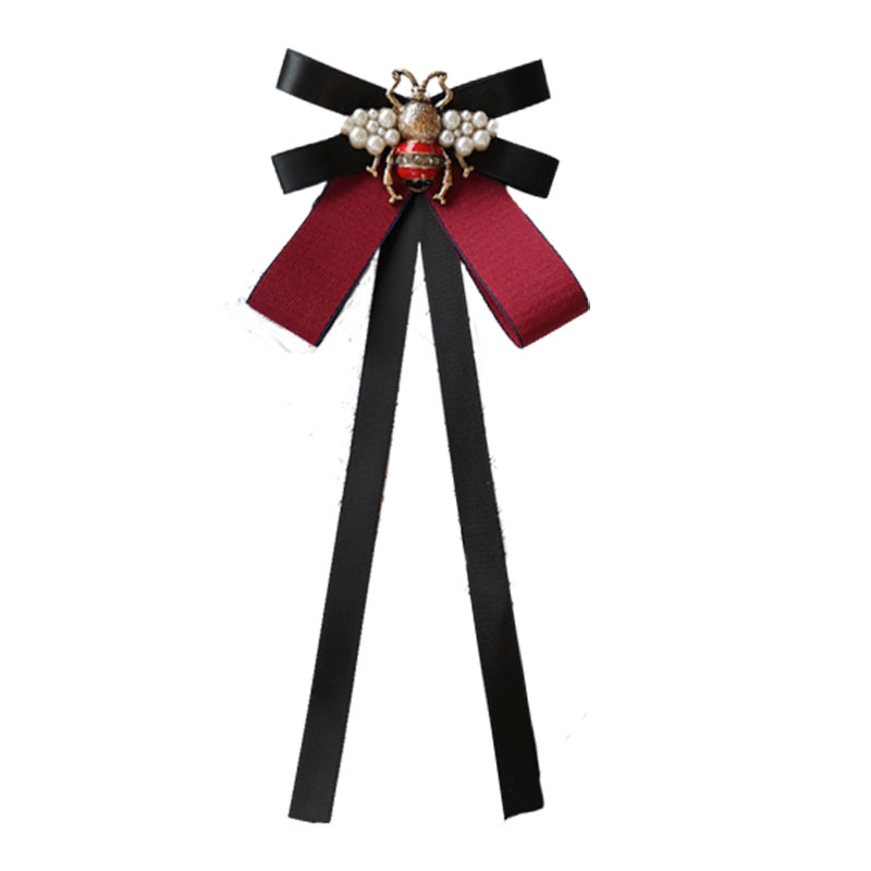 Vintage Fashion Boutique - Broche de ruban de tissu faite