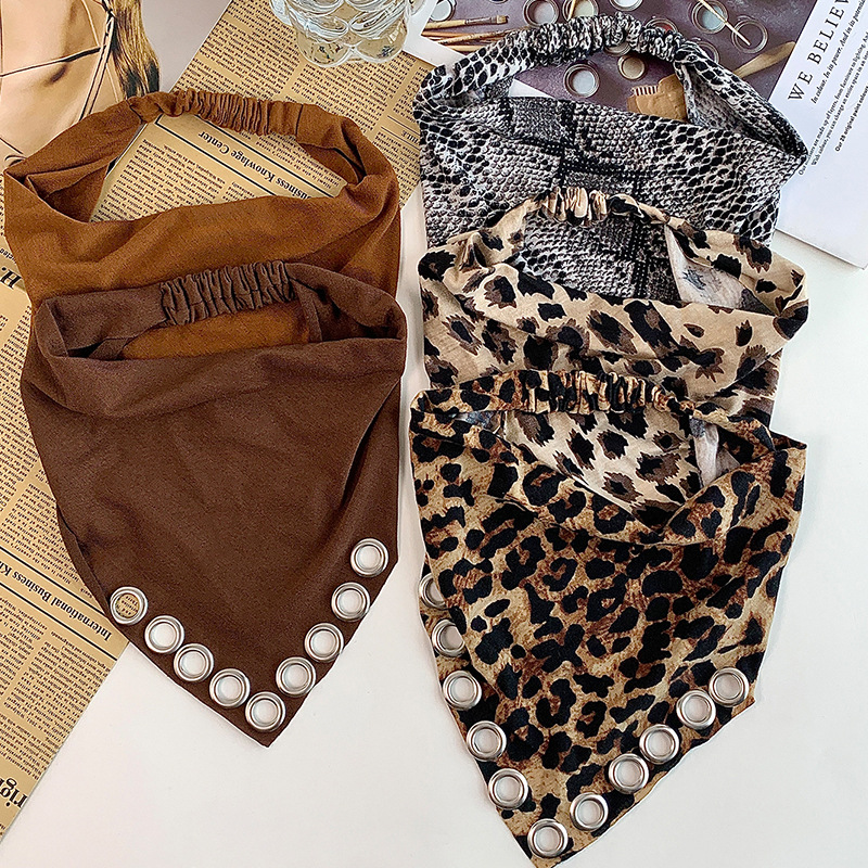 Foulard triangulaire vintage Y - Vintage Fashion Rings avis et prix