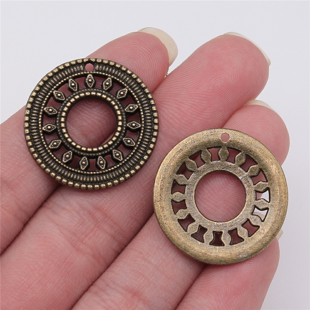 10 pièces de breloques circula - Vintage Fashion Nova avis et prix