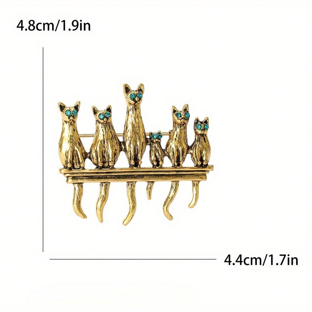 Broche vintage en forme de fam - Vintage Fashion Enthusiasts avis et prix