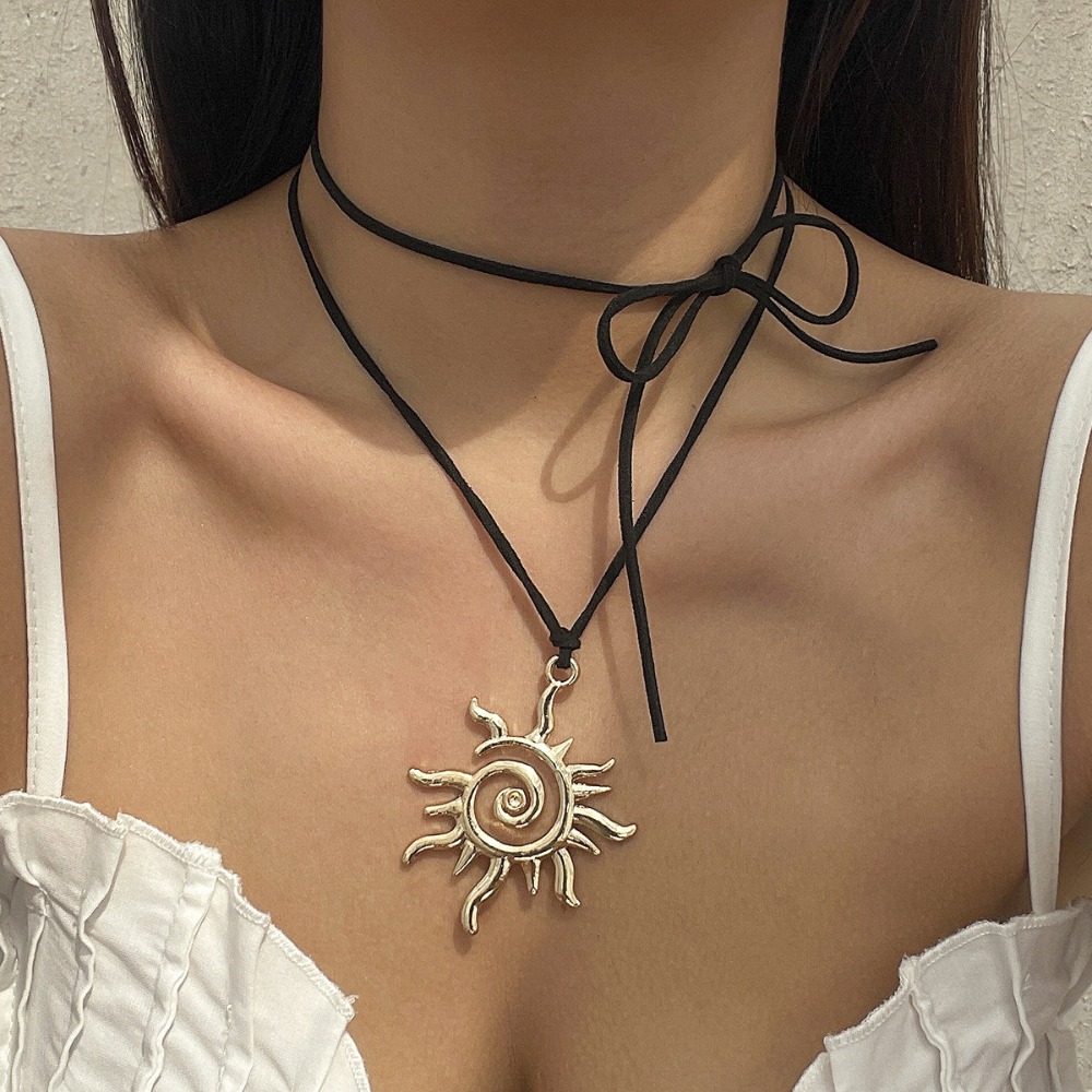 Collier pendentif Vintage Chic - Vintage Fashion Vogue avis et prix