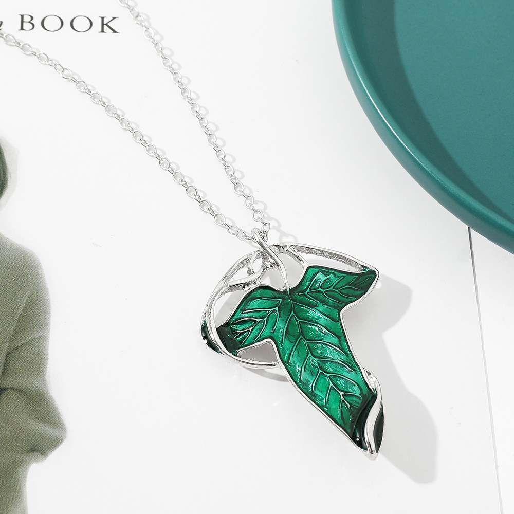 Collier pendentif feuille vert - Vintage Fashion Nova avis et prix