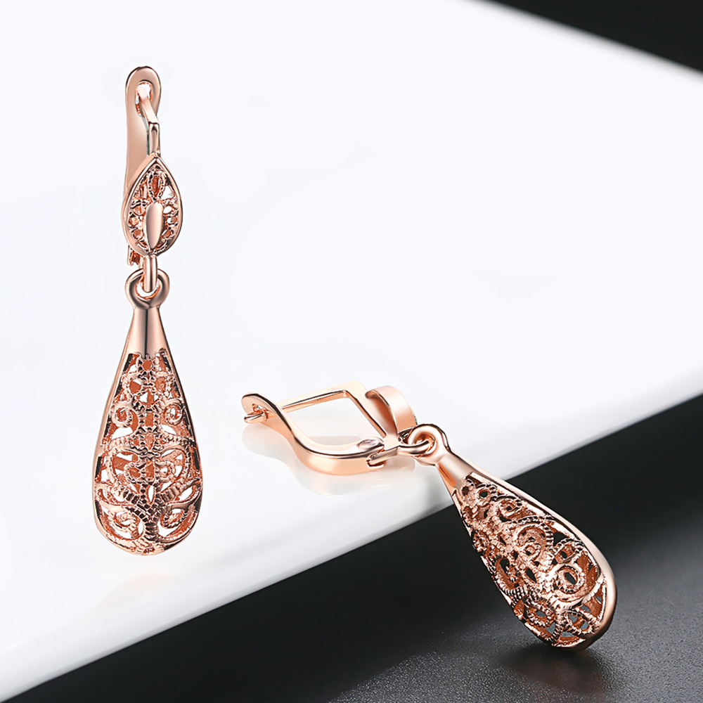 Boucles d'oreilles goutte d'ea - Vintage Fashion Faire avis et prix