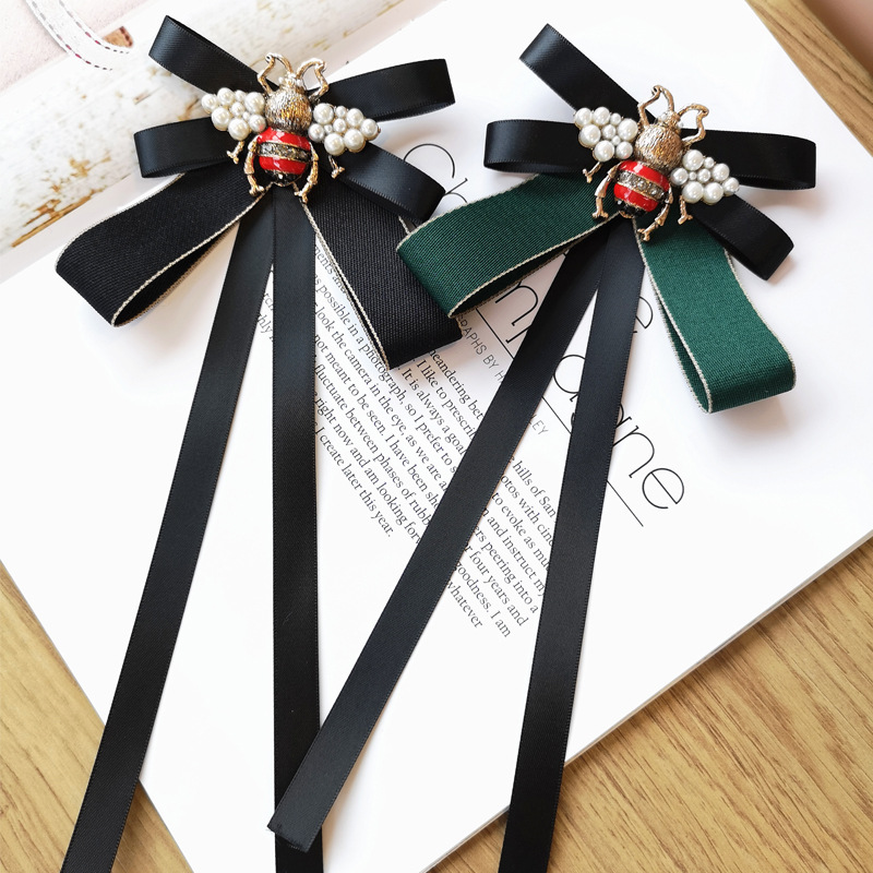 Broche de ruban de tissu faite - Vintage Fashion Boutique avis et prix
