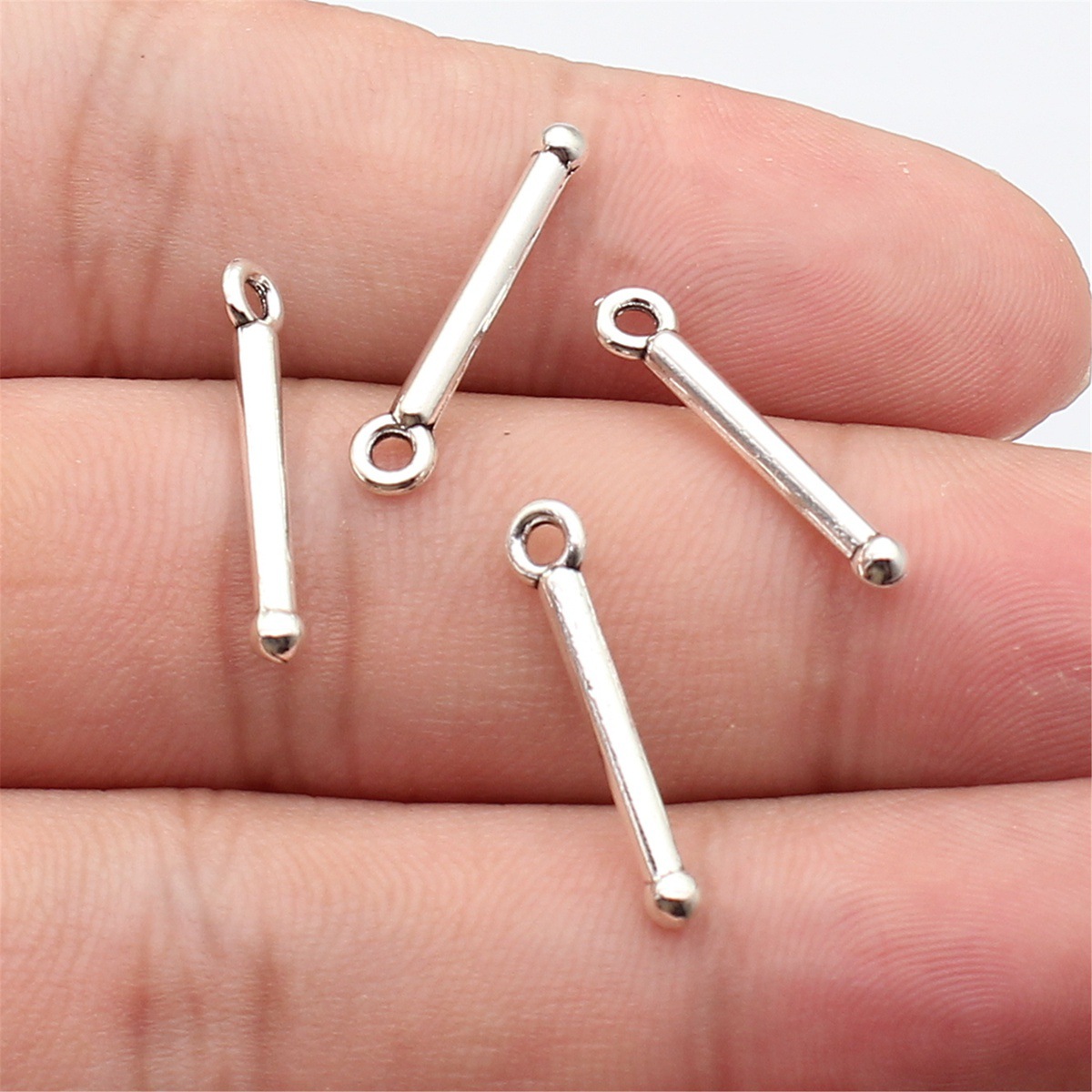 80 pièces de pendentifs baguet - Vintage Fashion Nova avis et prix